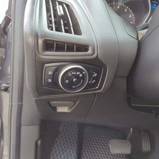 FORD福特 FOCUS  第10張相片