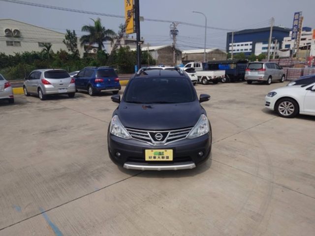 NISSAN日產 LIVINA  第2張相片
