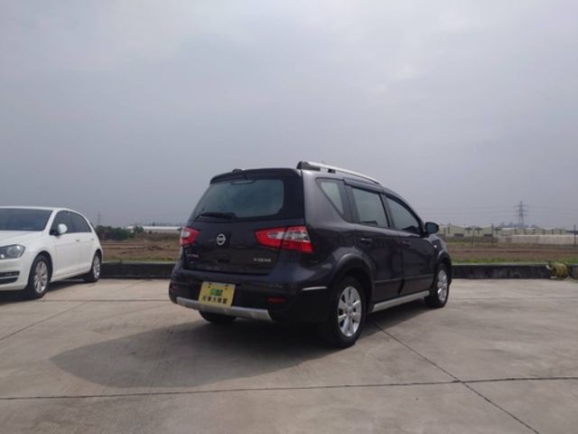 NISSAN日產 LIVINA  第7張相片