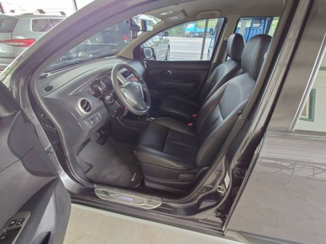 NISSAN日產 LIVINA  第14張相片