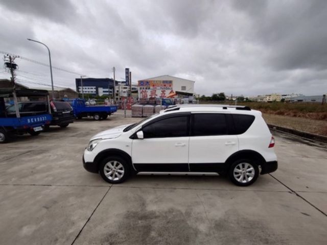 NISSAN日產 LIVINA  第2張相片