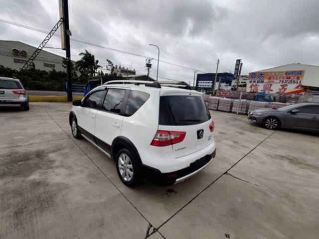 NISSAN日產 LIVINA  第6張相片