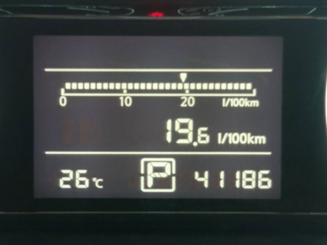 NISSAN日產 TIIDA  第7張相片