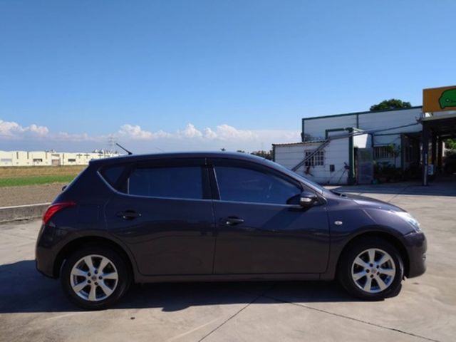 NISSAN日產 TIIDA  第14張相片