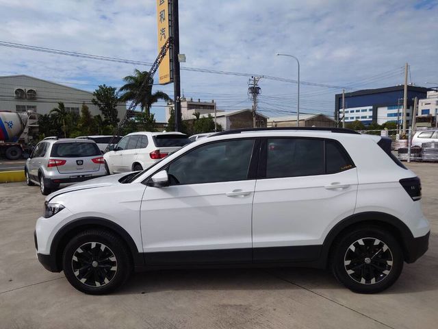 VOLKSWAGEN福斯 T-CROSS  第2張相片