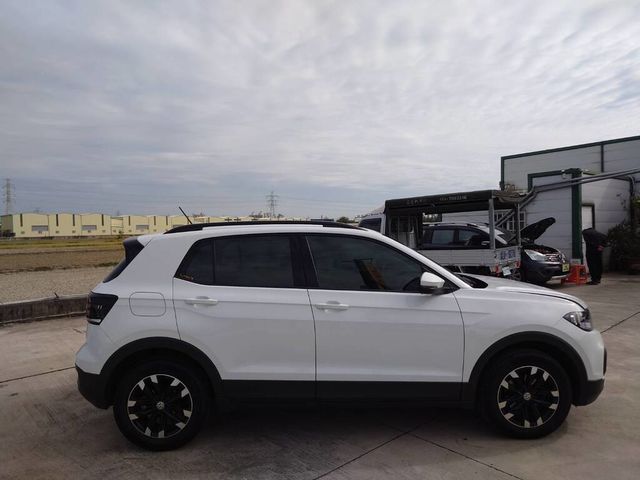 VOLKSWAGEN福斯 T-CROSS  第4張相片