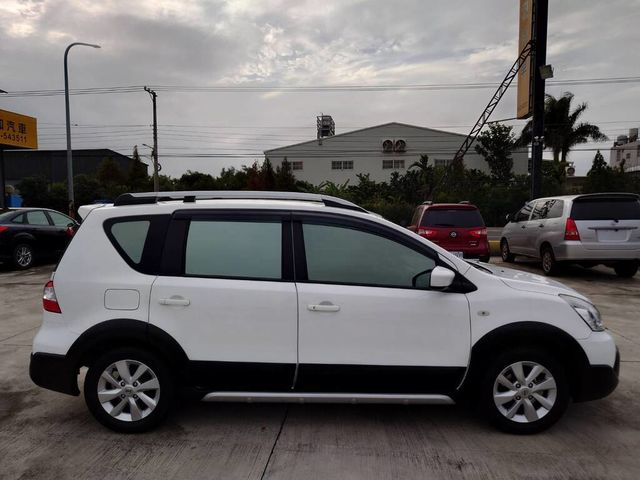 NISSAN日產 LIVINA  第3張相片