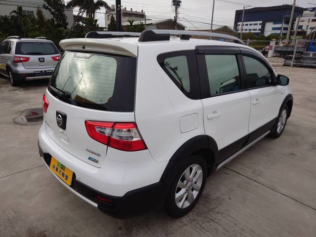 NISSAN日產 LIVINA  第4張相片