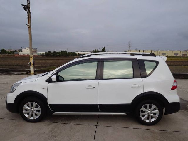 NISSAN日產 LIVINA  第7張相片