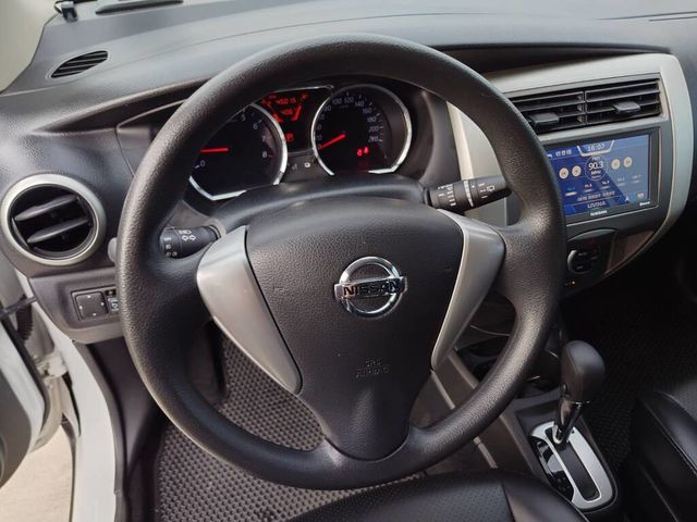NISSAN日產 LIVINA  第13張相片