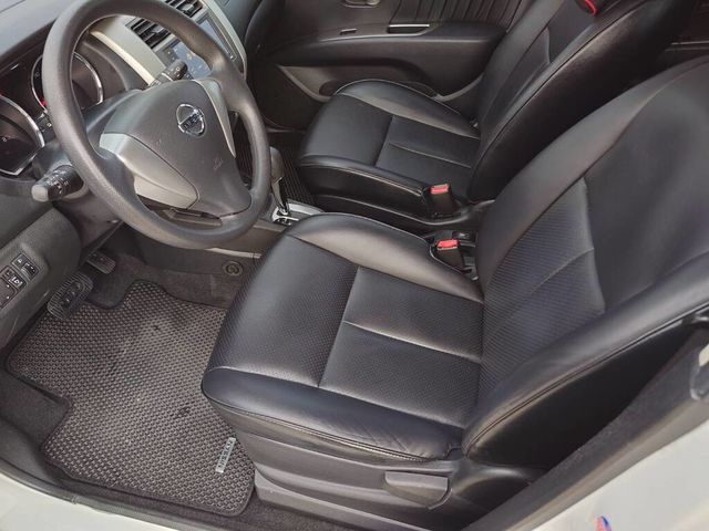 NISSAN日產 LIVINA  第14張相片