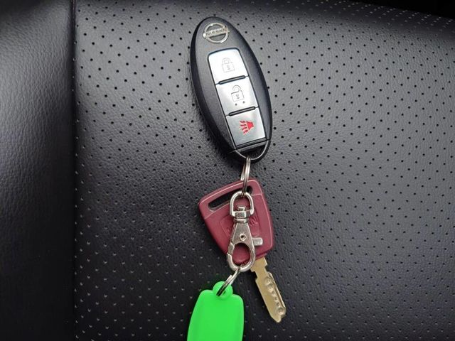 NISSAN日產 LIVINA  第17張相片