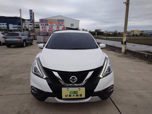 NISSAN日產 TIIDA  第2張相片