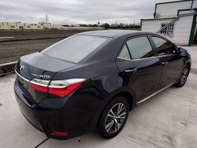 TOYOTA豐田 ALTIS  第4張相片