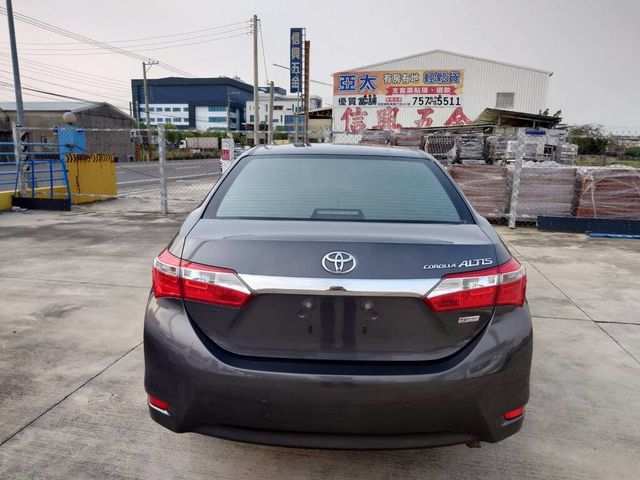 TOYOTA豐田 ALTIS  第9張相片