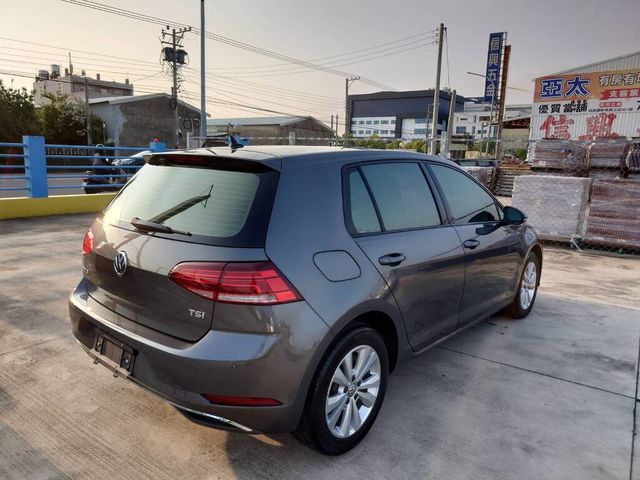 VOLKSWAGEN福斯 GOLF  第6張相片