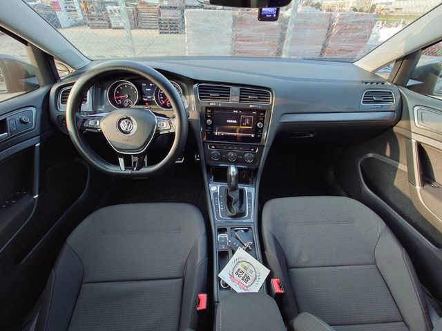 VOLKSWAGEN福斯 GOLF  第15張相片