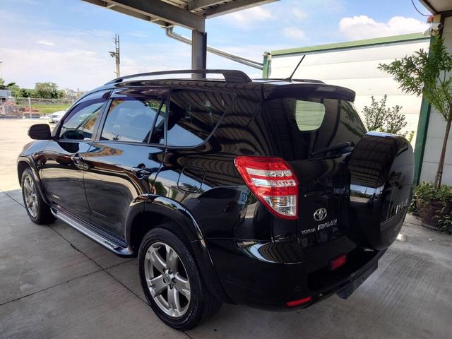 TOYOTA豐田 RAV4  第2張相片