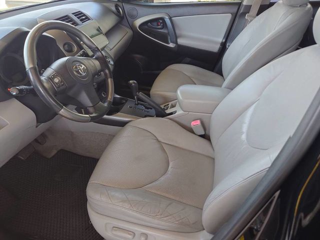 TOYOTA豐田 RAV4  第16張相片