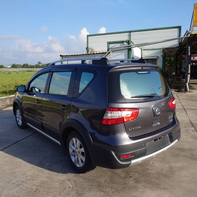 NISSAN日產 LIVINA  第2張相片