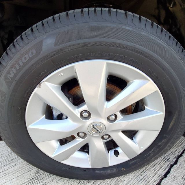 NISSAN日產 LIVINA  第5張相片