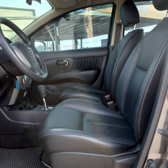 NISSAN日產 LIVINA  第13張相片