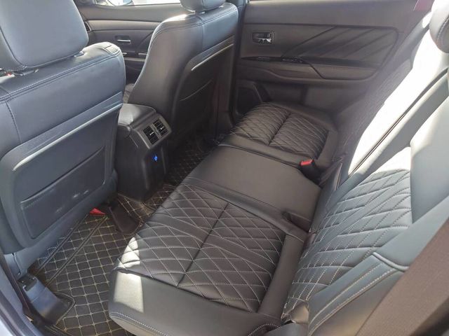 MITSUBISHI三菱 OUTLANDER  第10張相片