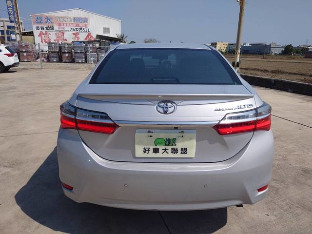 TOYOTA豐田 ALTIS  第4張相片