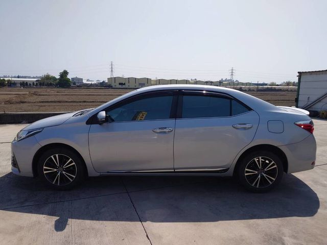 TOYOTA豐田 ALTIS  第7張相片
