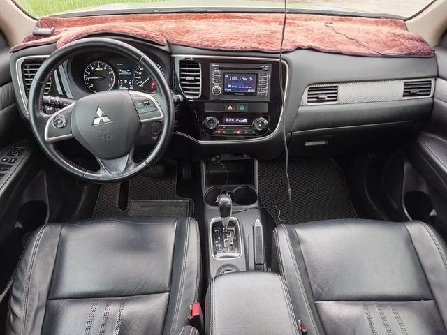 MITSUBISHI三菱 OUTLANDER  第12張相片