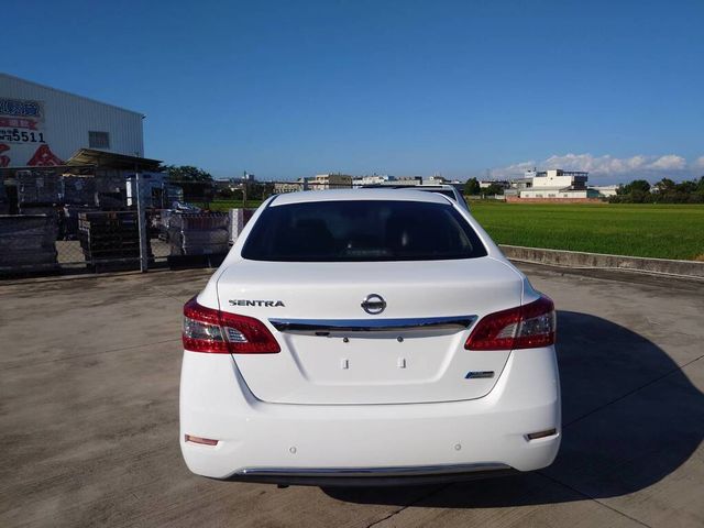 NISSAN日產 SENTRA  第5張相片