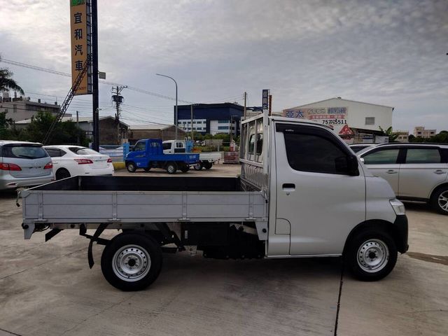 TOYOTA豐田 TOWN ACE  第6張相片