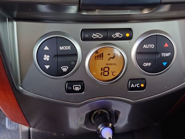 NISSAN日產 LIVINA  第12張相片