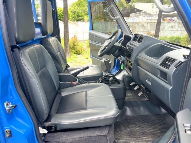 ✔稀少4WD✔原鈑件✔僅跑2萬✔升降尾門✔車斗鐵板✔底盤無鏽蝕✔無任何待修✔認證車✔兩年保固  第13張相片