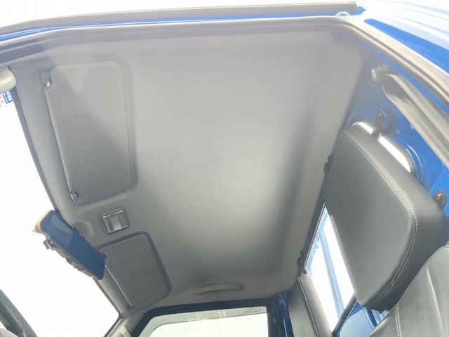 ✔稀少4WD✔原鈑件✔僅跑2萬✔升降尾門✔車斗鐵板✔底盤無鏽蝕✔無任何待修✔認證車✔兩年保固  第17張相片