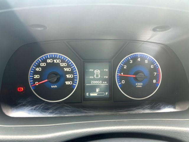 ✔稀少4WD✔原鈑件✔僅跑2萬✔升降尾門✔車斗鐵板✔底盤無鏽蝕✔無任何待修✔認證車✔兩年保固  第18張相片