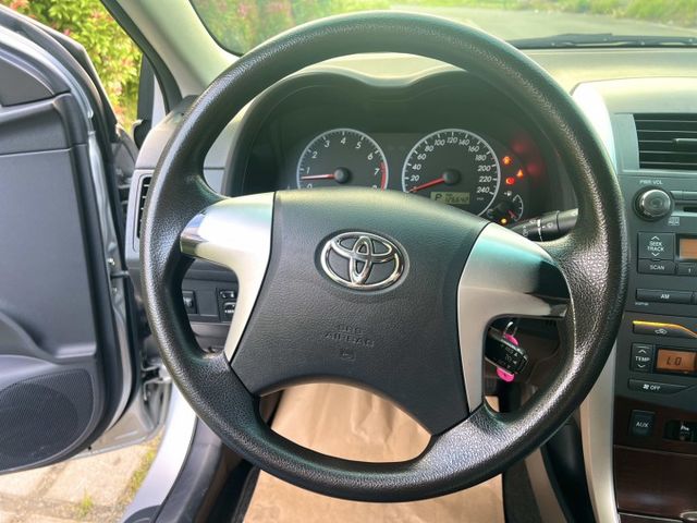 ✔E版✔原鈑件✔僅跑12萬✔經典車款✔省油省稅✔定速✔恆溫✔電折✔YES認證✔可保固  第10張相片
