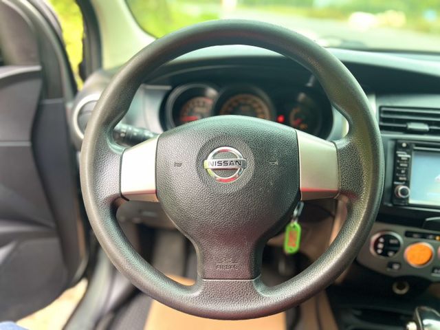 ✔C規版✔里程保證✔優質代步車✔省油省稅✔後座傾倒大空間✔可認證✔一年保固  第10張相片