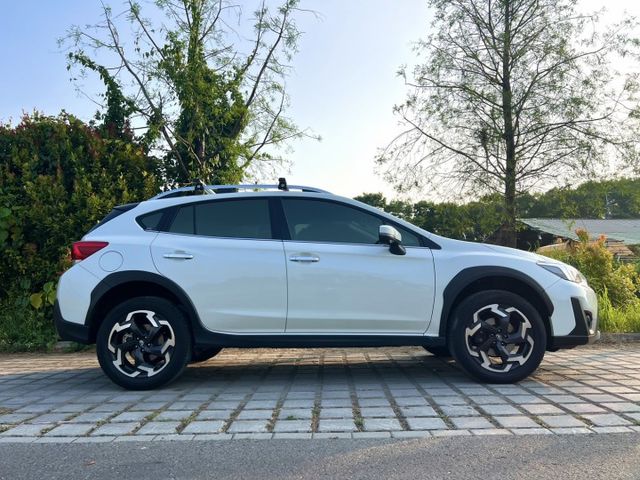 ✔EyeSight版✔全車原鈑件✔僅跑2.9萬✔360環景✔電動椅✔I KEY✔盲點✔車道偏離✔4WD✔認證+保固  第4張相片