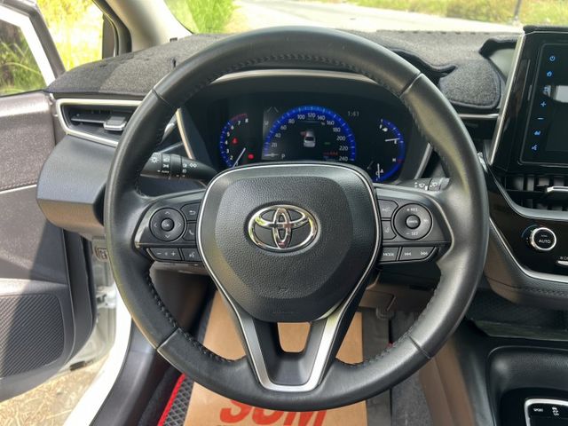 ✔尊爵+版✔全車原鈑件✔僅跑1萬6✔LED頭燈✔I KEY✔360環景✔盲點偵測✔電動椅✔認證車✔兩年保固  第14張相片