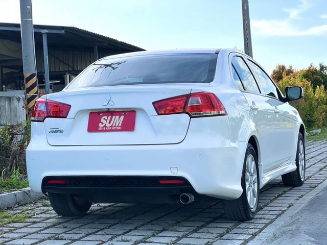✔雅緻版✔優質代步車✔里程保證✔認證車✔可保固✔賞車 0989747533  第5張相片