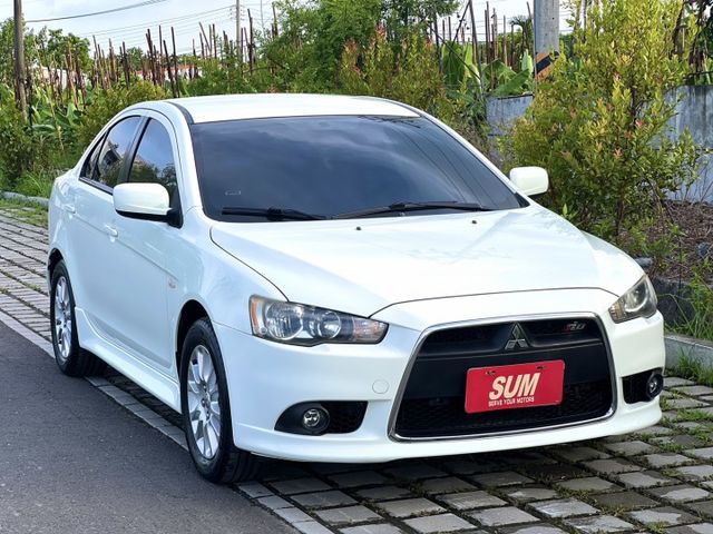 ✔Lancer iO 1.8躍動型✔原鈑件✔僅跑11萬✔一手車✔內外漂亮✔無菸✔無待修✔安卓機✔認證車  第1張相片