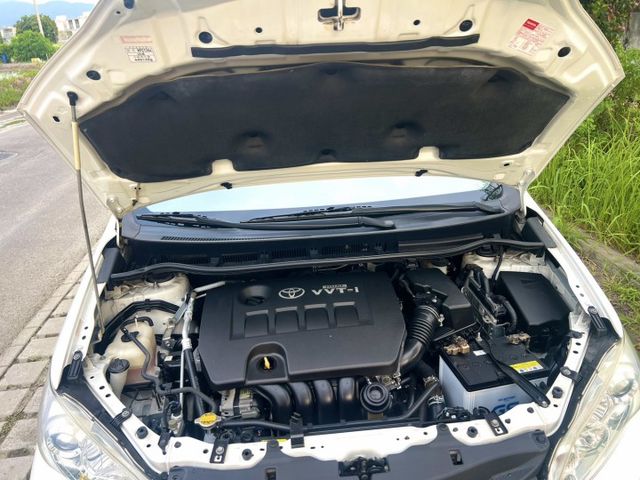 ✔七人座 經典版✔全車原鈑件✔僅跑11萬✔車況超美✔無待修✔無菸車✔安卓機✔後座出風口✔認證+保固  第8張相片