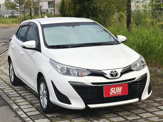 ✔經典版✔原鈑件✔僅跑6萬✔女用漂亮車✔CARPLAY✔電折後試鏡✔感應式頭燈✔循跡防滑✔附認證及兩年保固  第1張相片