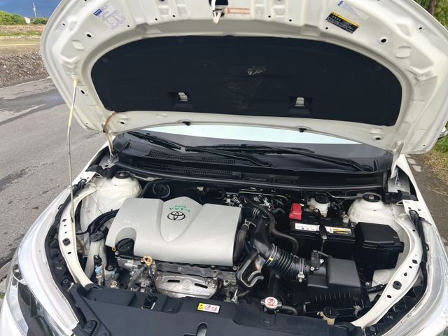 ✔經典版✔原鈑件✔僅跑6萬✔女用漂亮車✔CARPLAY✔電折後試鏡✔感應式頭燈✔循跡防滑✔附認證及兩年保固  第8張相片