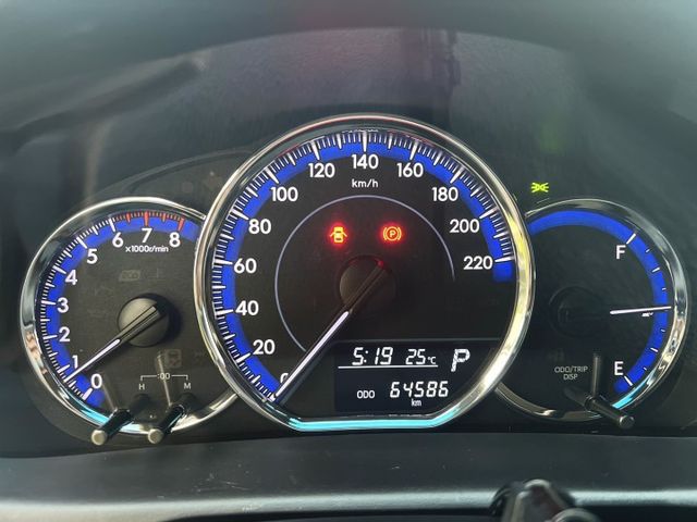 ✔經典版✔原鈑件✔僅跑6萬✔女用漂亮車✔CARPLAY✔電折後試鏡✔感應式頭燈✔循跡防滑✔附認證及兩年保固  第20張相片