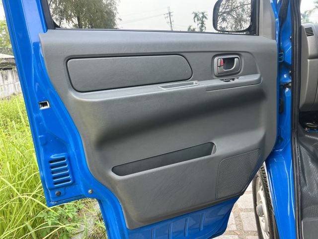 ✔1.3 手排✔伸縮棚可上升至180公分✔原鈑件✔僅跑12萬✔原廠保養紀錄✔倒車顯影✔附認證書及保固  第16張相片