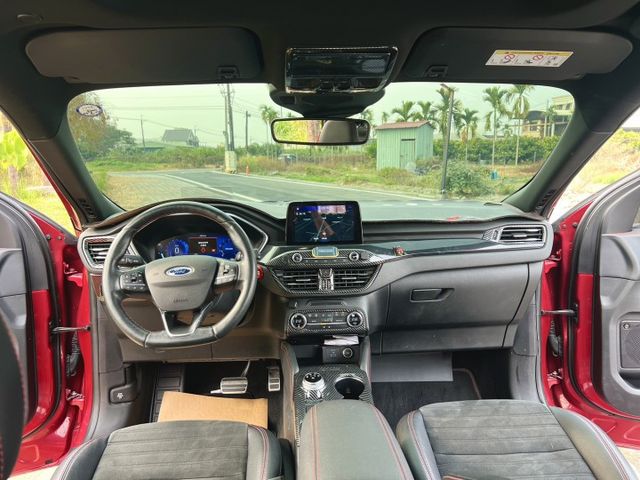 ✔頂級 ST-Line版✔原鈑件✔僅跑8萬✔美車況✔全程原廠保養✔原廠保固中✔AWD✔電尾門✔認證+保固  第8張相片