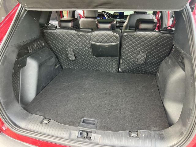 ✔頂級 ST-Line版✔原鈑件✔僅跑8萬✔美車況✔全程原廠保養✔原廠保固中✔AWD✔電尾門✔認證+保固  第14張相片