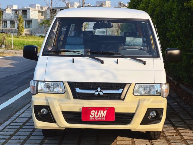 ✔手排 八人座 娃娃車改✔原鈑件✔僅跑13萬✔後座全新座椅✔全新烤漆✔無待修✔原廠保養✔附認證及保固  第2張相片